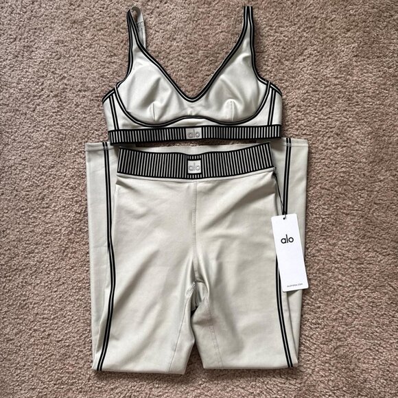 Auth Alo Yoga Airlift Line Up Bra And Airlift High-Waist 7/8 Line Up Legging Set - Picture 3 of 4